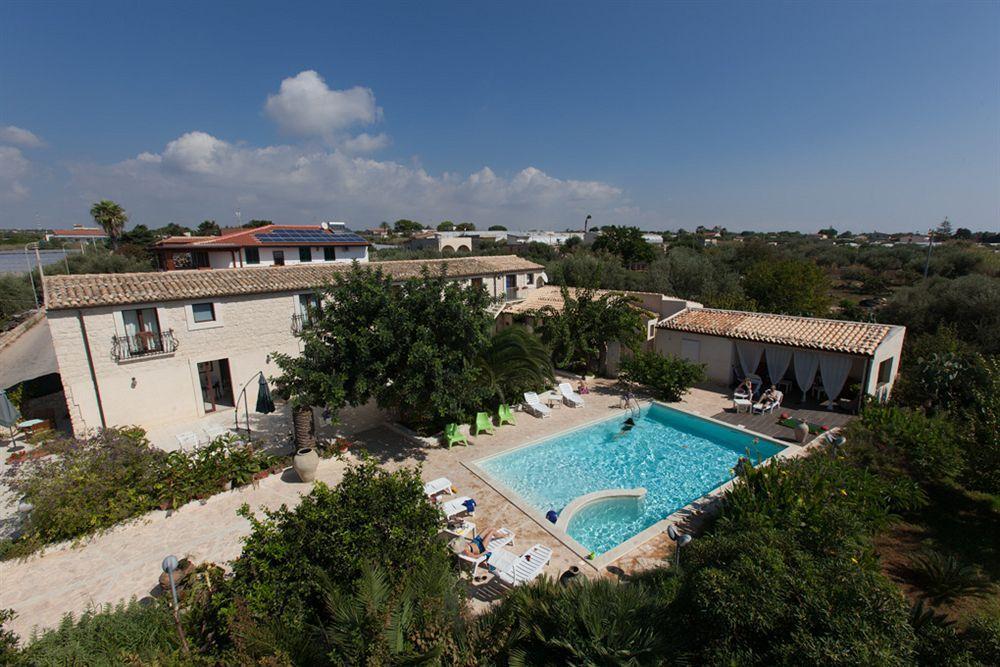 Villa U Marchisi B&B 希克利 外观 照片