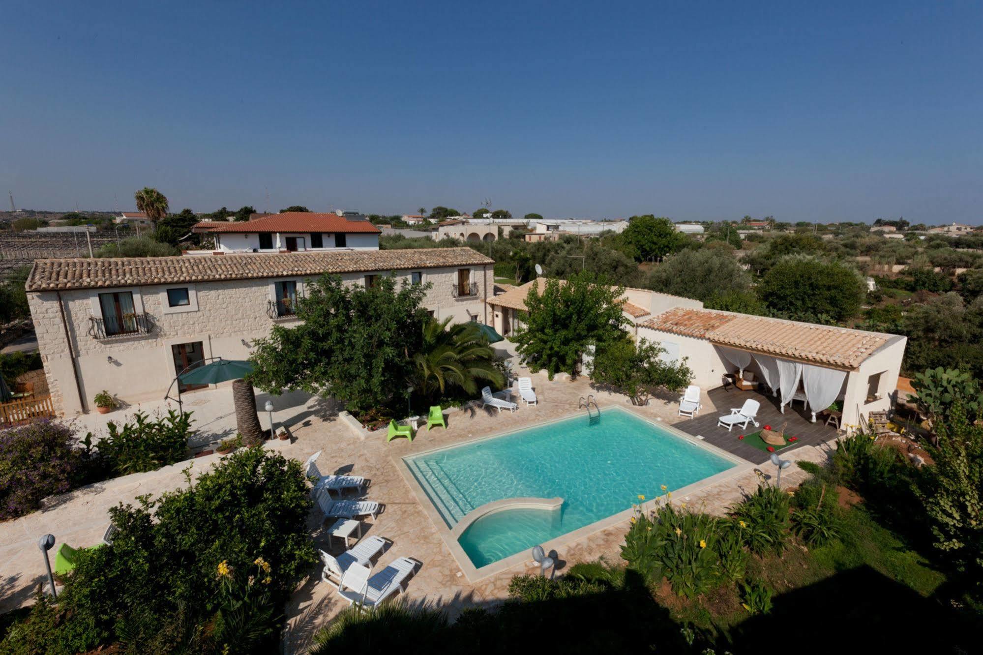 Villa U Marchisi B&B 希克利 外观 照片