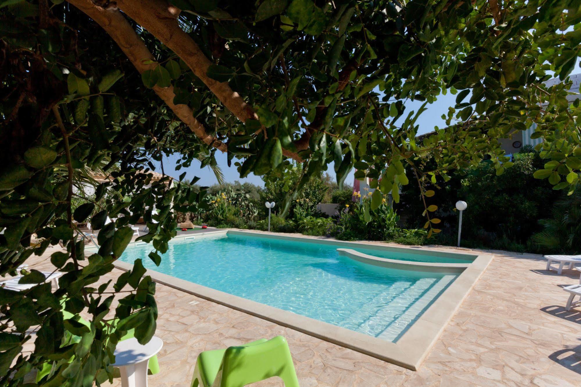 Villa U Marchisi B&B 希克利 外观 照片