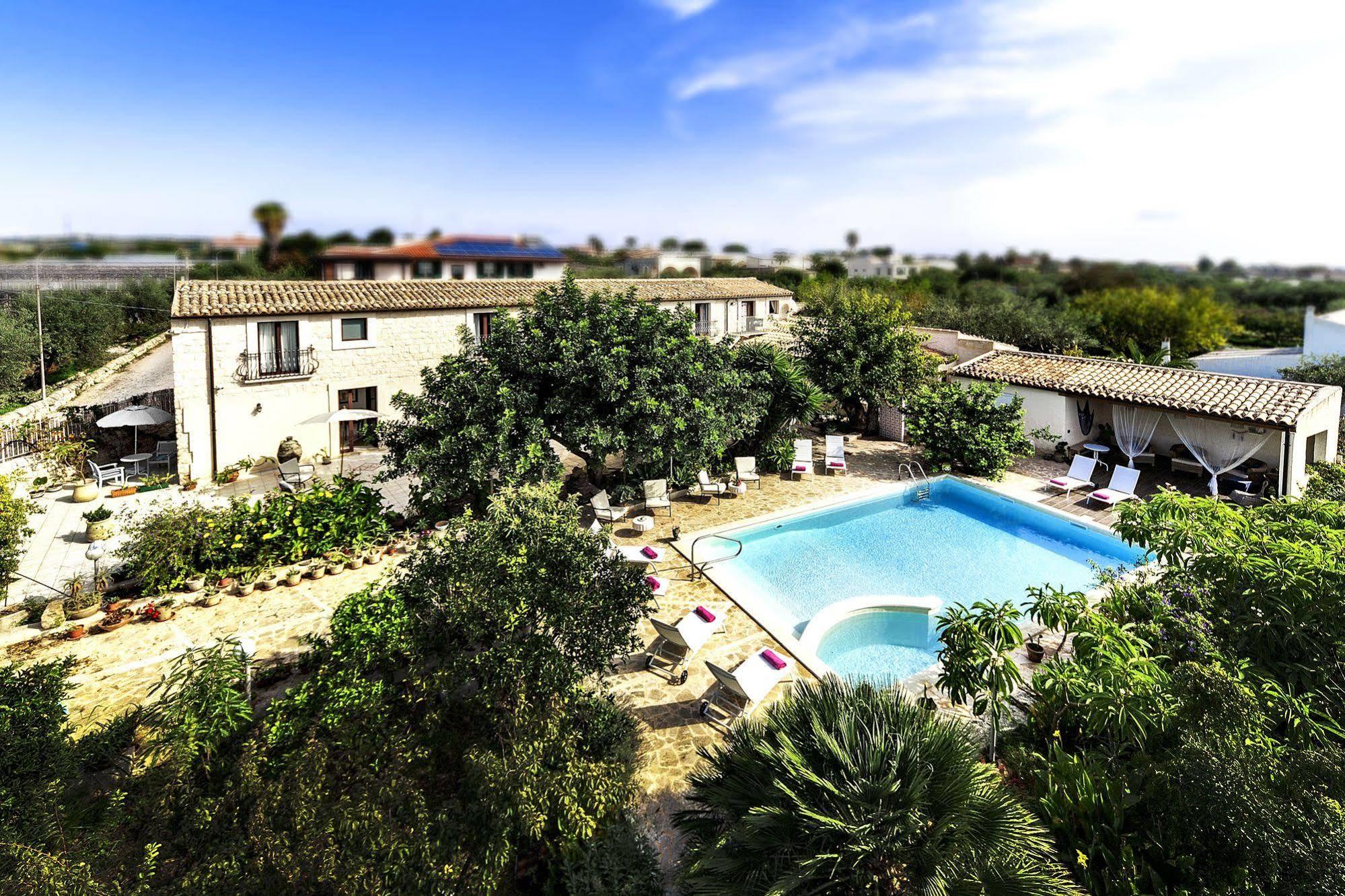 Villa U Marchisi B&B 希克利 外观 照片